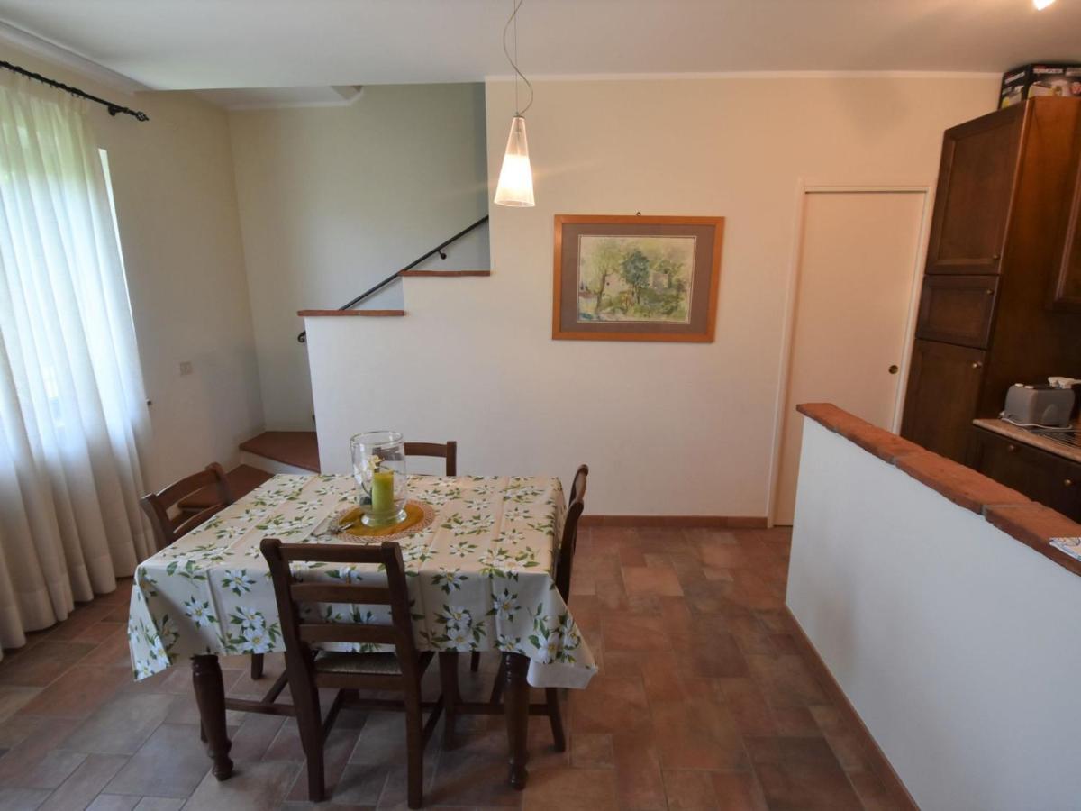 Apartment La Corte Bricca - Trilo B By Interhome Castana  Eksteriør billede